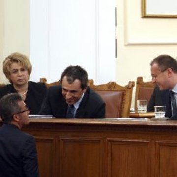 Парламентарна ваканция: От 1 август до 5 септември
