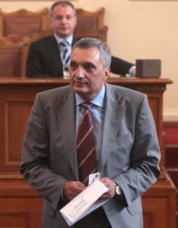 Костов зове за национален бойкот