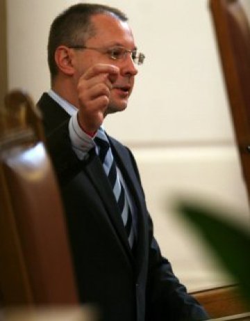 Крадем, щото нямаме опит. Помогнете ни!