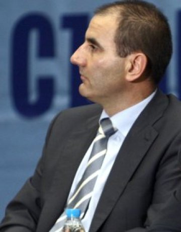 ГЕРБ точи зъби за властта, гласи коалиция със синята палитра