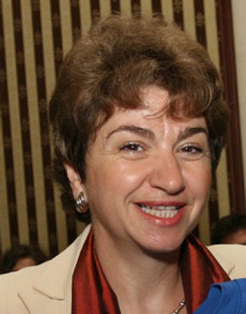 Плугчиева: Вместо "крадем", да казваме "имаме проблем"