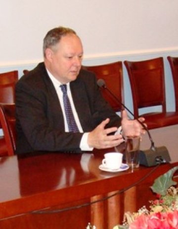 Първанов окичи белгийския посланик със &ldquo;Стара планина&rdquo;