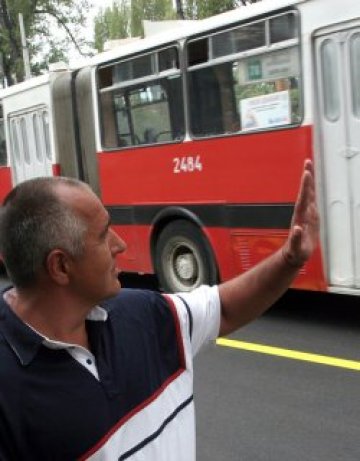 Свалят охраната на Б. Б., Миков зове изнудвани бизнесмени да му звънят