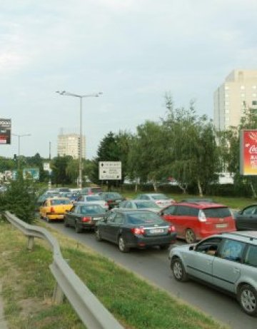 Спират движението по част от Околовръстното