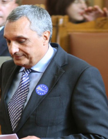 Костов: Ако бяхме демократични, кабинетът вече да си е отишъл