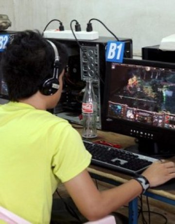 Digitally addicted, или как интернет ни връща в Средновековието