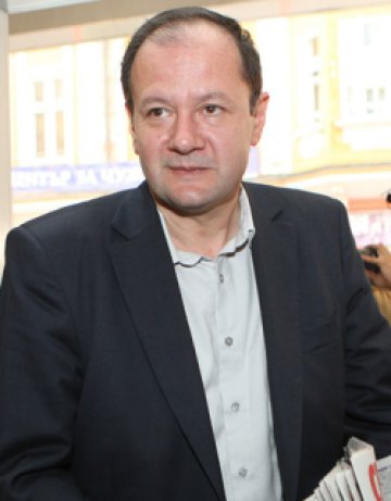 Броил ли е Емин пари на Сидеров? МВР няма данни за такава сделка