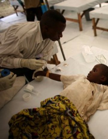 Холера уби 300 души в Зимбабве за седмици