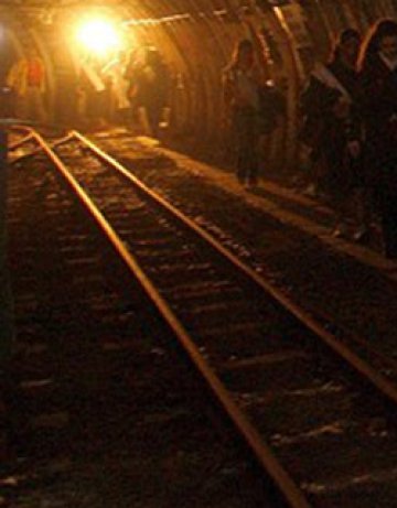 Двама миньори загинаха при земетресение в Чехия