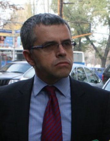 Д. Абаджиев: Опозицията се удави в собствените си комплекси