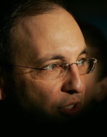 Да въведем еврото, призова Ники Василев