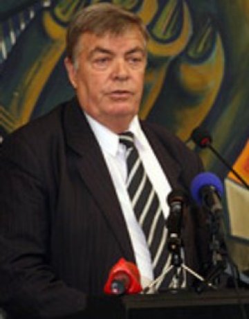 Земеделците в скандал. Пинчев откри и прекрати 36-я конгрес на БЗНС