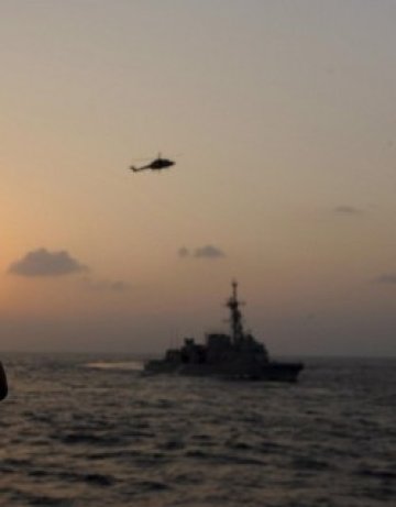 Силите на коалицията спасиха китайски кораб от пирати