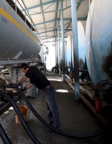 Кризата в Близкия изток тласка цената на петрола нагоре