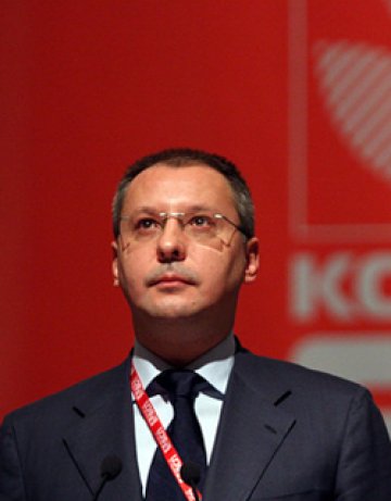 Сергей Станишев прати студентите пред общината