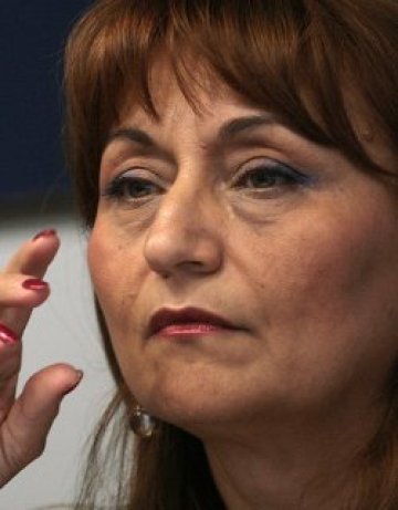 Шулева: Систематично източват "Булгартабак&ldquo;