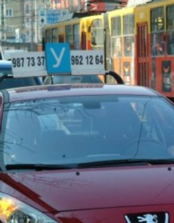 0,2&permil; алкохол за млади шофьори, връщат стикерите "!"