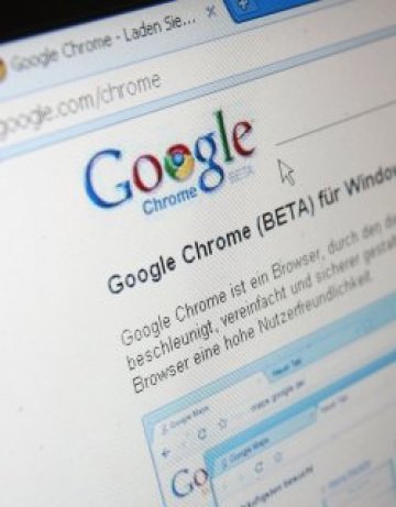 Google пуска гласово търсене, топмениджър на компанията ще оглави AOL