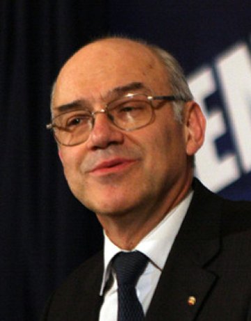 Тъмносиният Иванов: ДПС и БСП събират младите за пийване и хапване