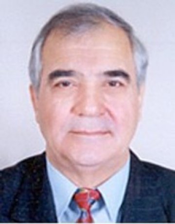 Почина Кадир Кадир