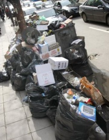 Столичната община поканила 8 фирми на разговор за боклука