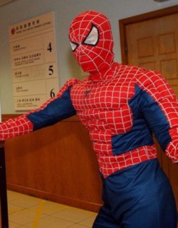 Пожарникар-Спайдърмен спаси живота на дете аутист