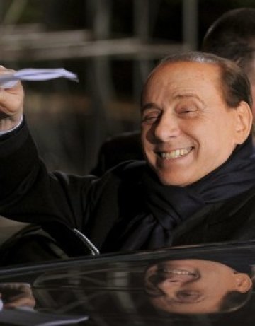 Берлускони: "По-светъл съм от Обама"