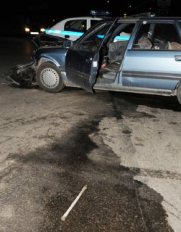 Двама загинали при катастрофи в страната