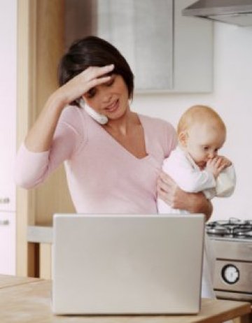 Нервните майки подтикват децата да ядат "боклуци"