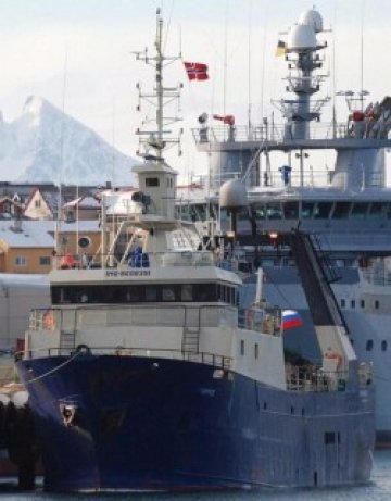 Руски траулер потъна край Норвегия