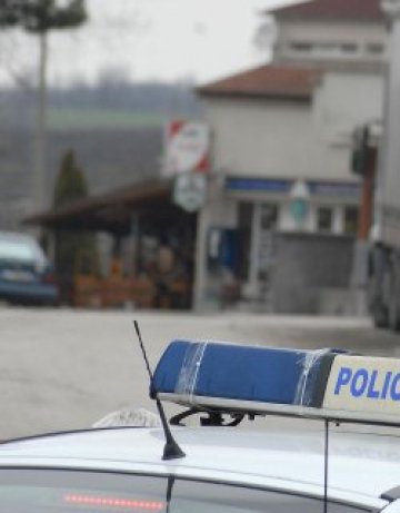 Младеж бере душа след побой пред дискотека в Ямбол