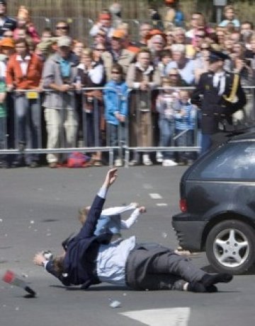 Опит за атентат срещу холандската кралица Беатрикс