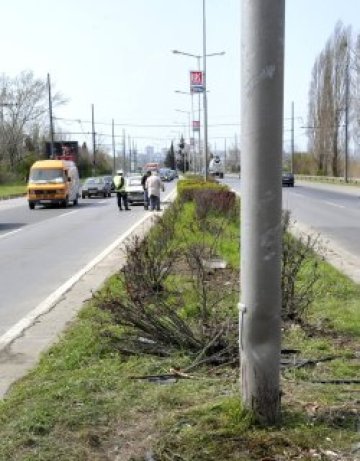 Момче бере душа в "Пирогов", паднало от ел. стълб в Монтана
