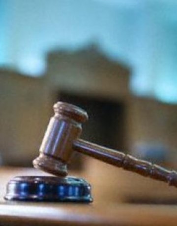 20 години затвор за китайски банкери, присвоили $485 млн.