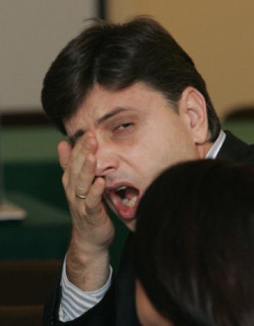 Пак счепкване в СДС. Дай си ми партията, нà си ти изборите