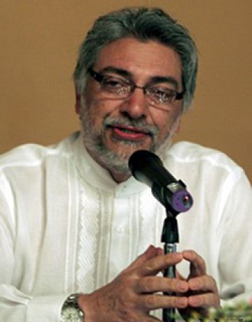 В Парагвай глобиха президента си със $ 100