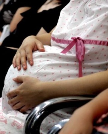 Американка роди близнаци от различни мъже