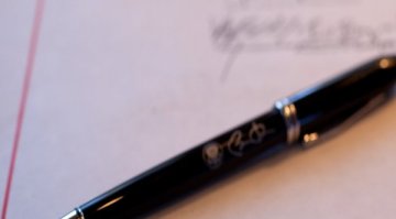 Шест партии си обещаха да са почтени и толерантни