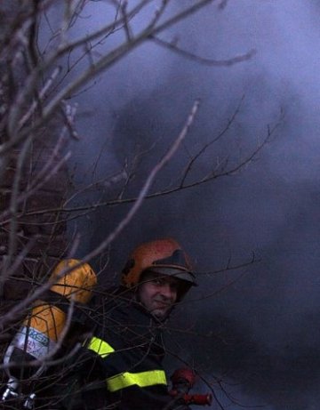 Гори дървена кръчма в Слънчев бряг
