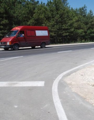 В по-голямата част от страната пътищата са сухи