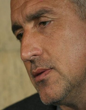 Борисов: Станишев да си каже за Доган