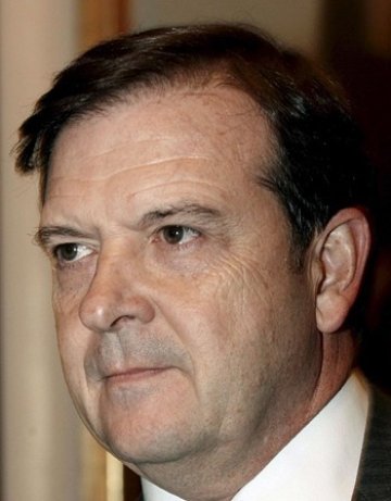 Началникът на испанското разузнаване подаде оставка