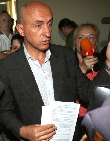 Нелегитимен конгрес на "Атака" поиска оставката на Сидеров