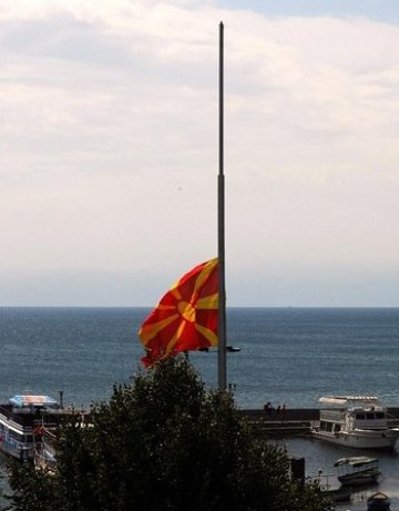 Не защото е бил стар, хората са били много!