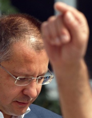 Кабинетът още не е в час!, цeпи секундите им Станишев