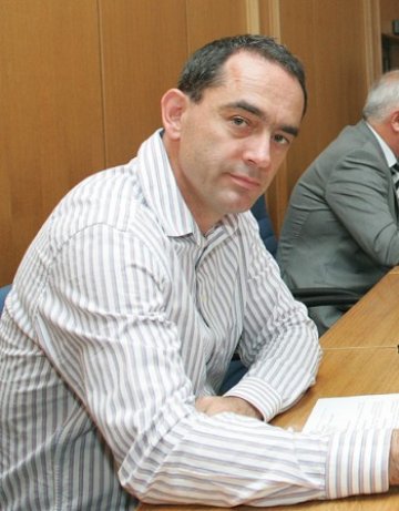 Мартин Заимов застана начело на недоволните демократи