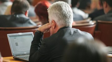 Искаш маса в заведение – звъниш на Красьо Черния