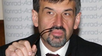 Тъмносиният Константин Димитров &ndash; зам.-министър във Външно