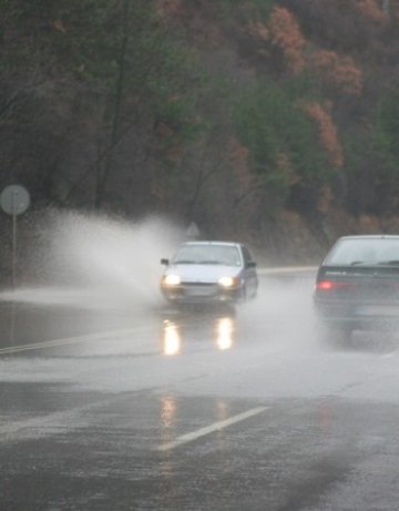 Тежка нощ за Гражданска защита в Благоевград и Видин