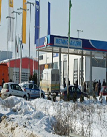 Младеж загина при зареждане на автомобила си